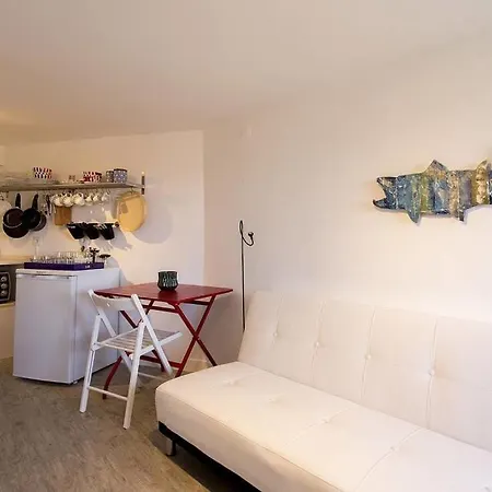 Apartment River View In Castelo Historic One Bedroom