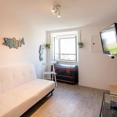 Castle River View - By The Portuguese Story *